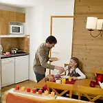Lejlighedshotel Pierre & Les Constellations 3*
