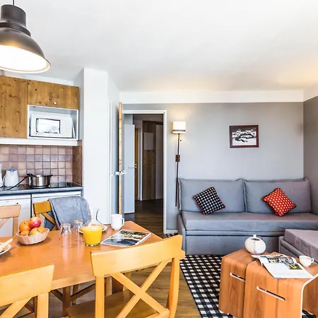 Pierre & Les Constellations לה פלאנייה