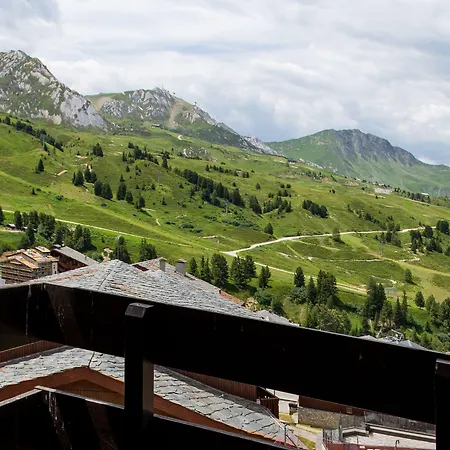 Pierre & Les Constellations מלון דירות