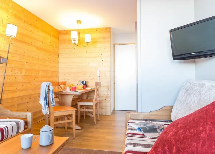 Aparthotel Pierre & Les Constellations 3*