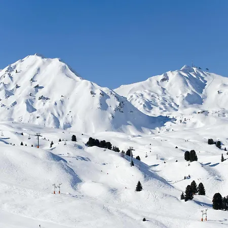 Pierre & Les Constellations 3* La Plagne